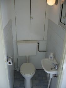 Toilet erna.JPG
